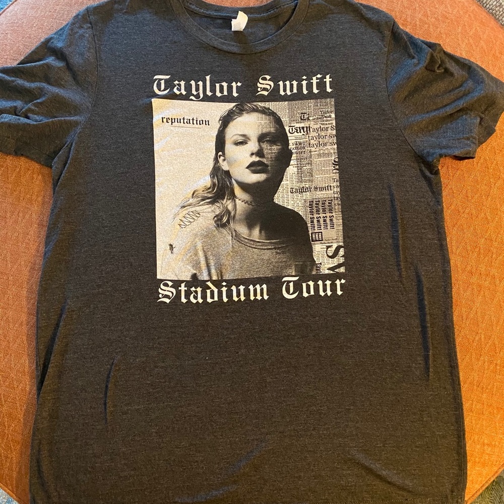 TAYLOR SWIFT REPUTATION STADIUM TOUR  Official Tee